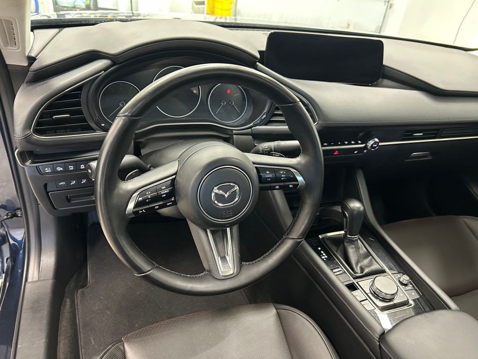 Mazda Mazda3 2025 - Image 11