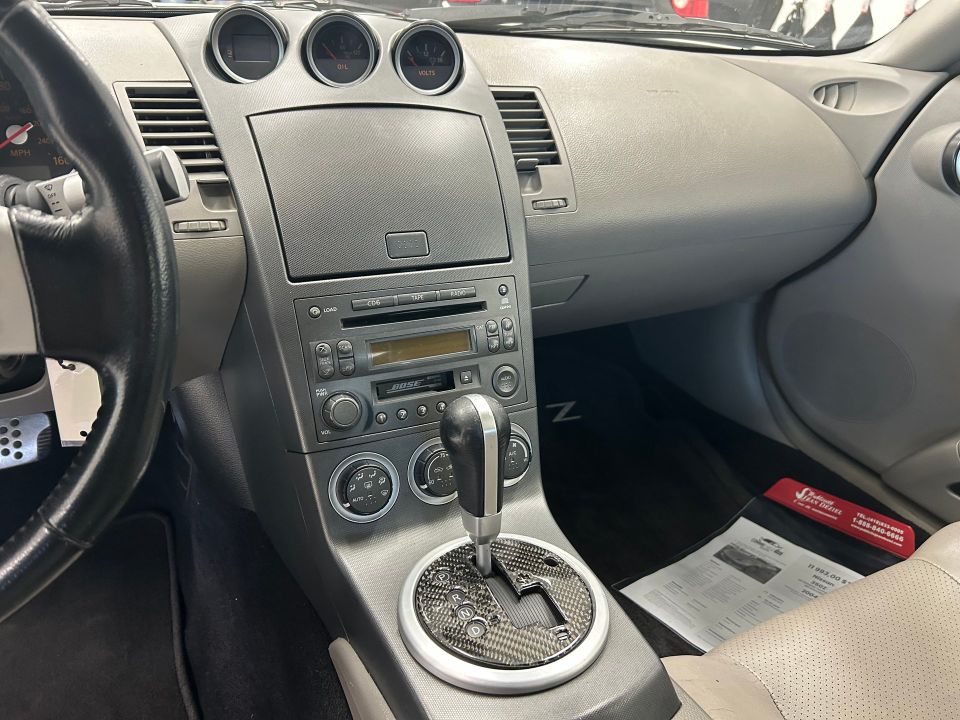 Nissan 350Z 2004 - Image 11