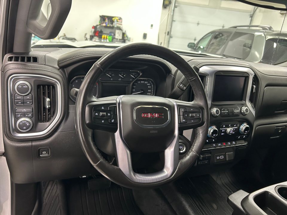 GMC Sierra 1500 2020 - Image 11