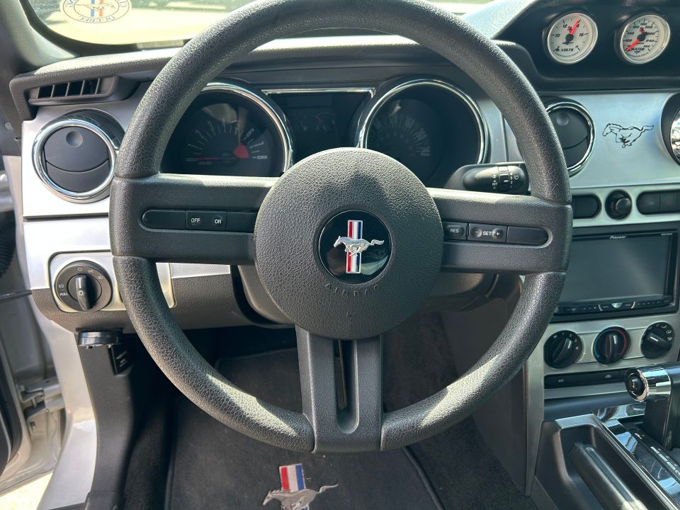 Ford Mustang 2005 - Image 11