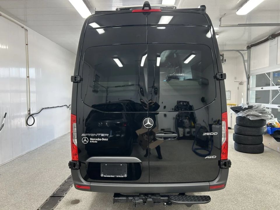 Mercedes-Benz Sprinter 2025 - Image 5