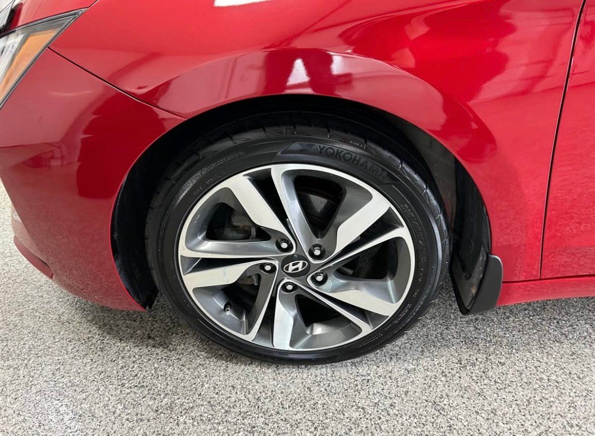 Hyundai Elantra 2019 - Thumbnail 2