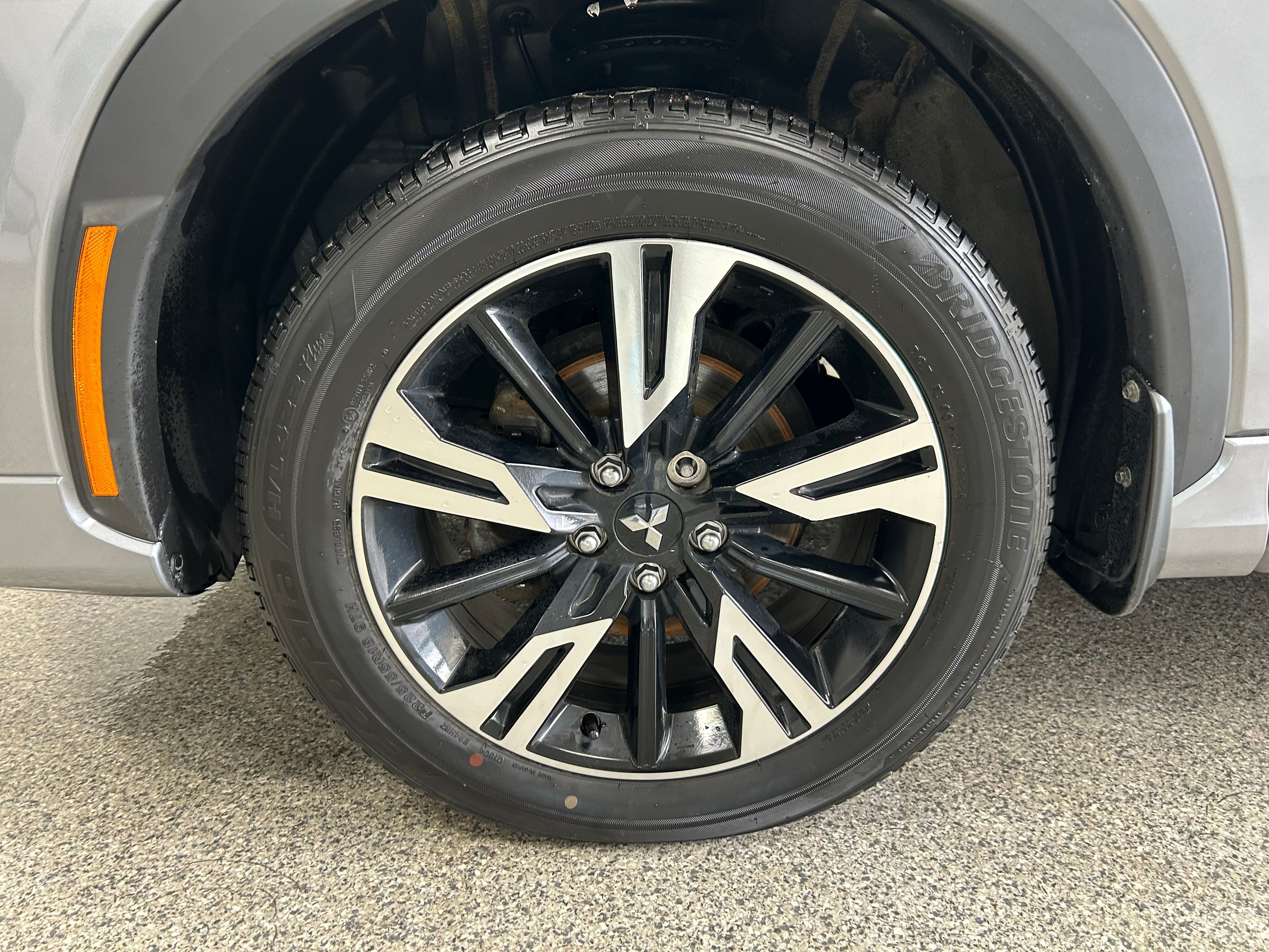 Mitsubishi Eclipse Cross 2023 - Thumbnail 2
