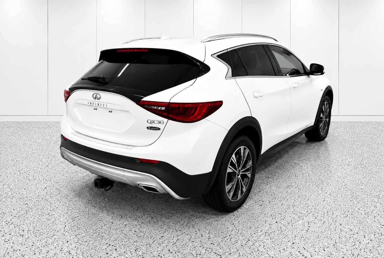 INFINITI QX30 2017 - Thumbnail 5