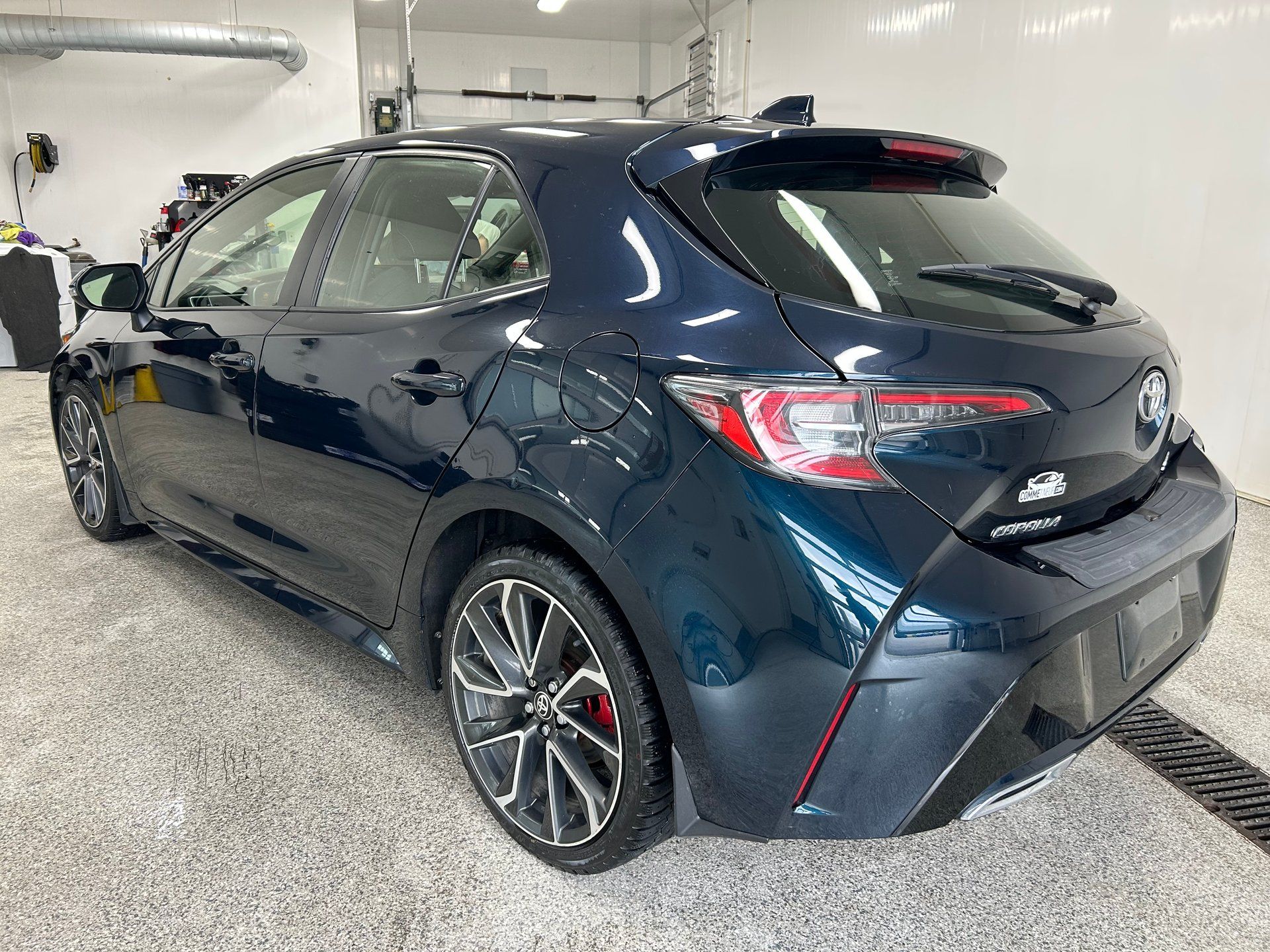 Toyota Corolla Hatchback 2020 - Thumbnail 3