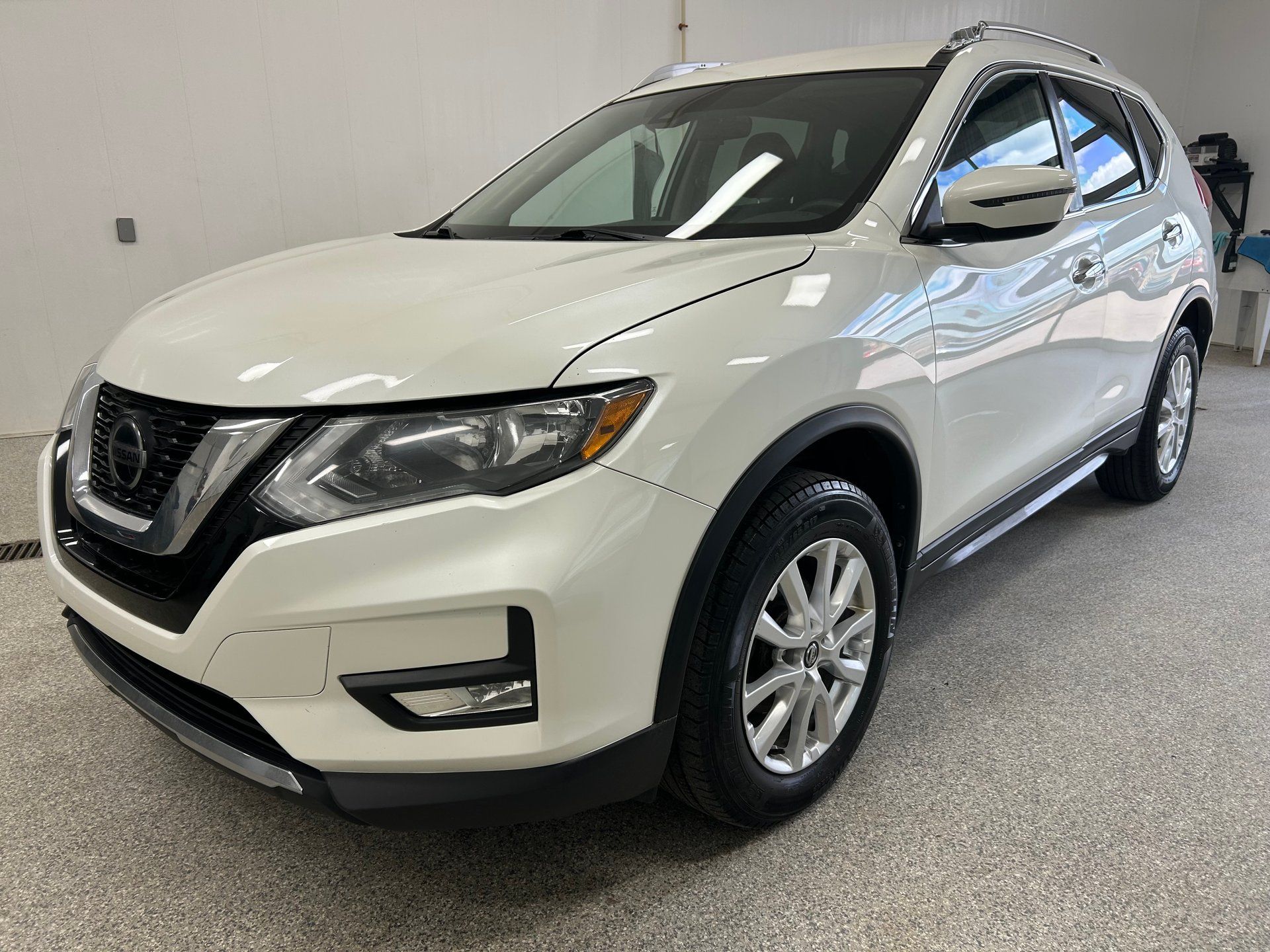 Nissan Rogue 2019 - Thumbnail 1