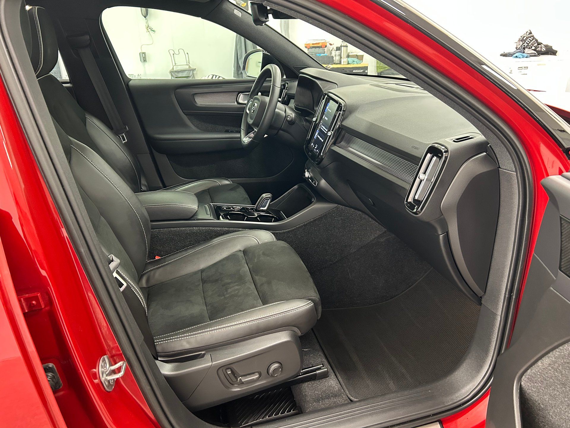 Volvo XC40 2022 - Thumbnail 18