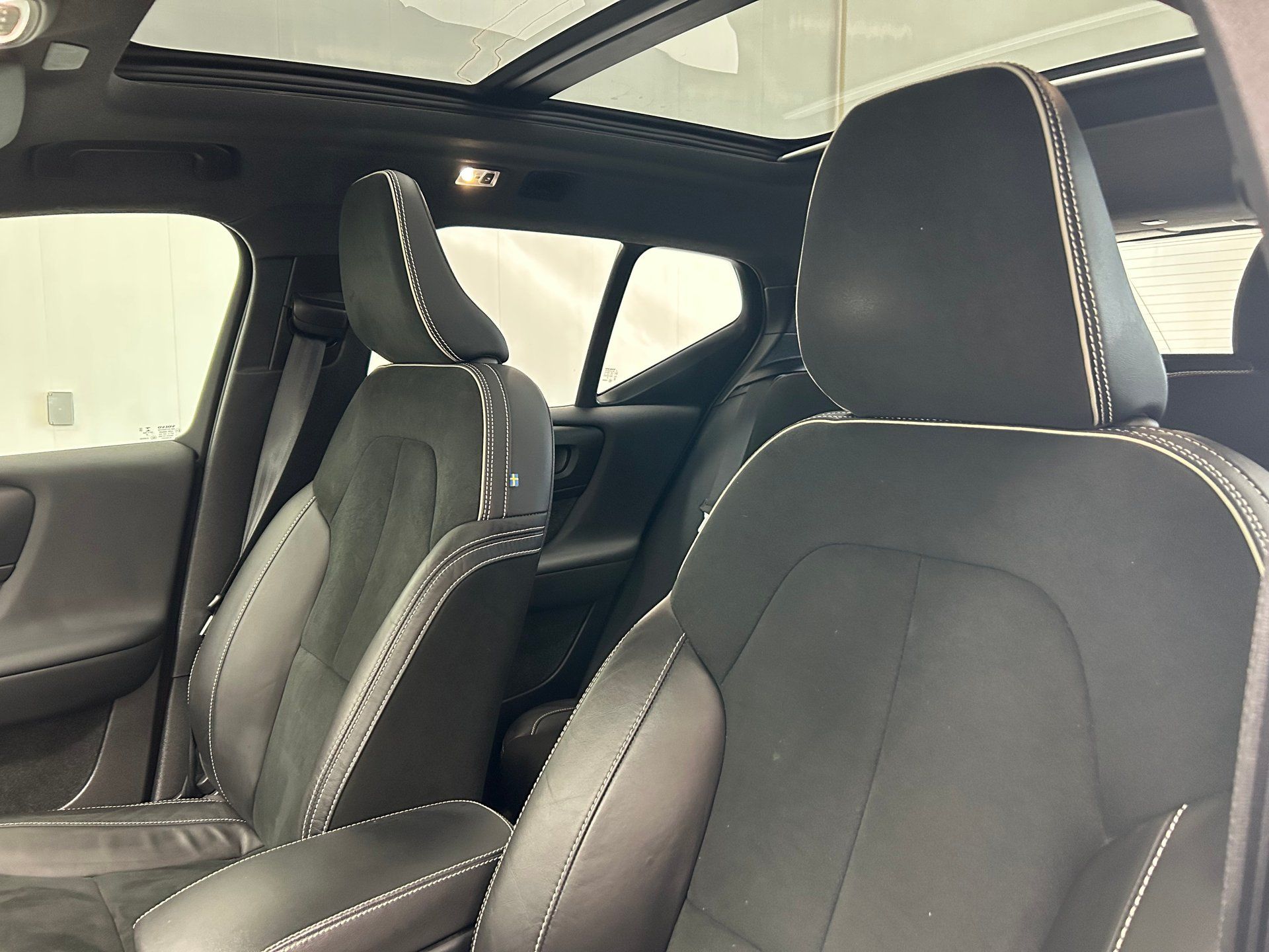 Volvo XC40 2022 - Thumbnail 10