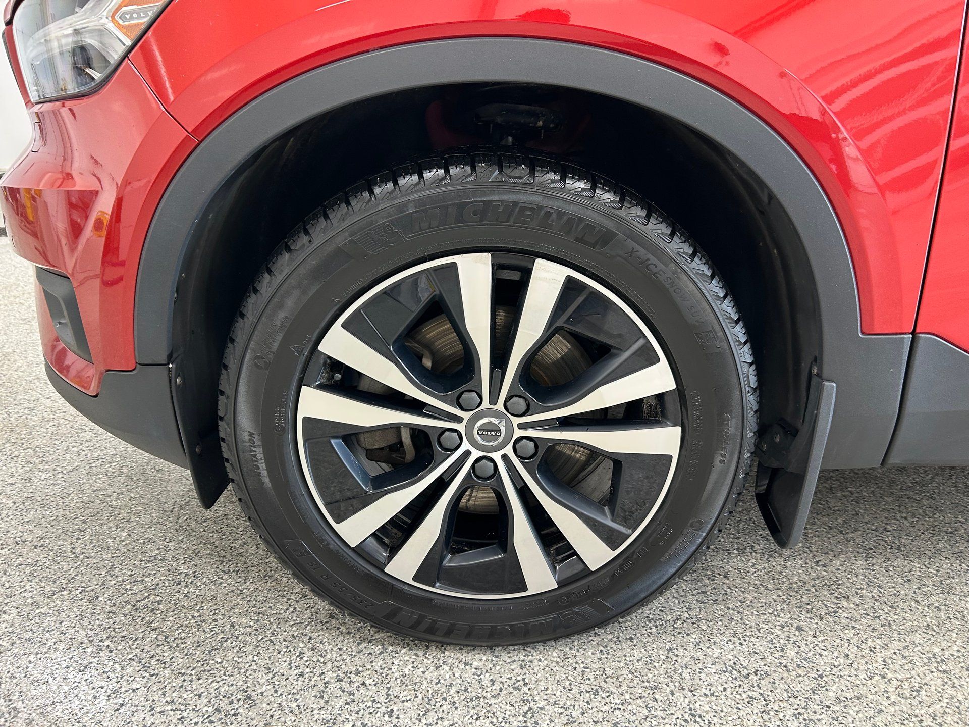 Volvo XC40 2022 - Thumbnail 2
