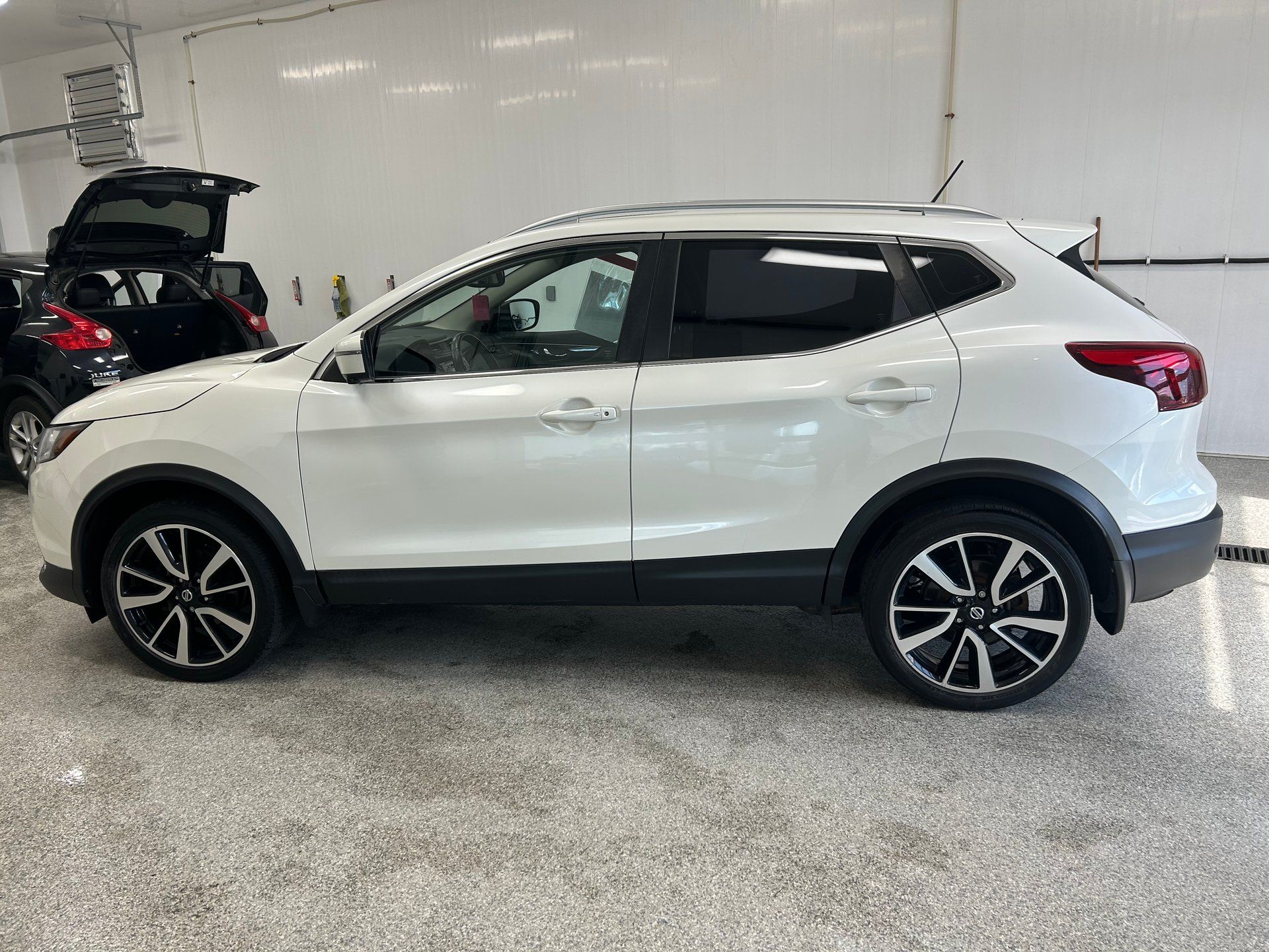 Nissan Qashqai 2019 - Thumbnail 2