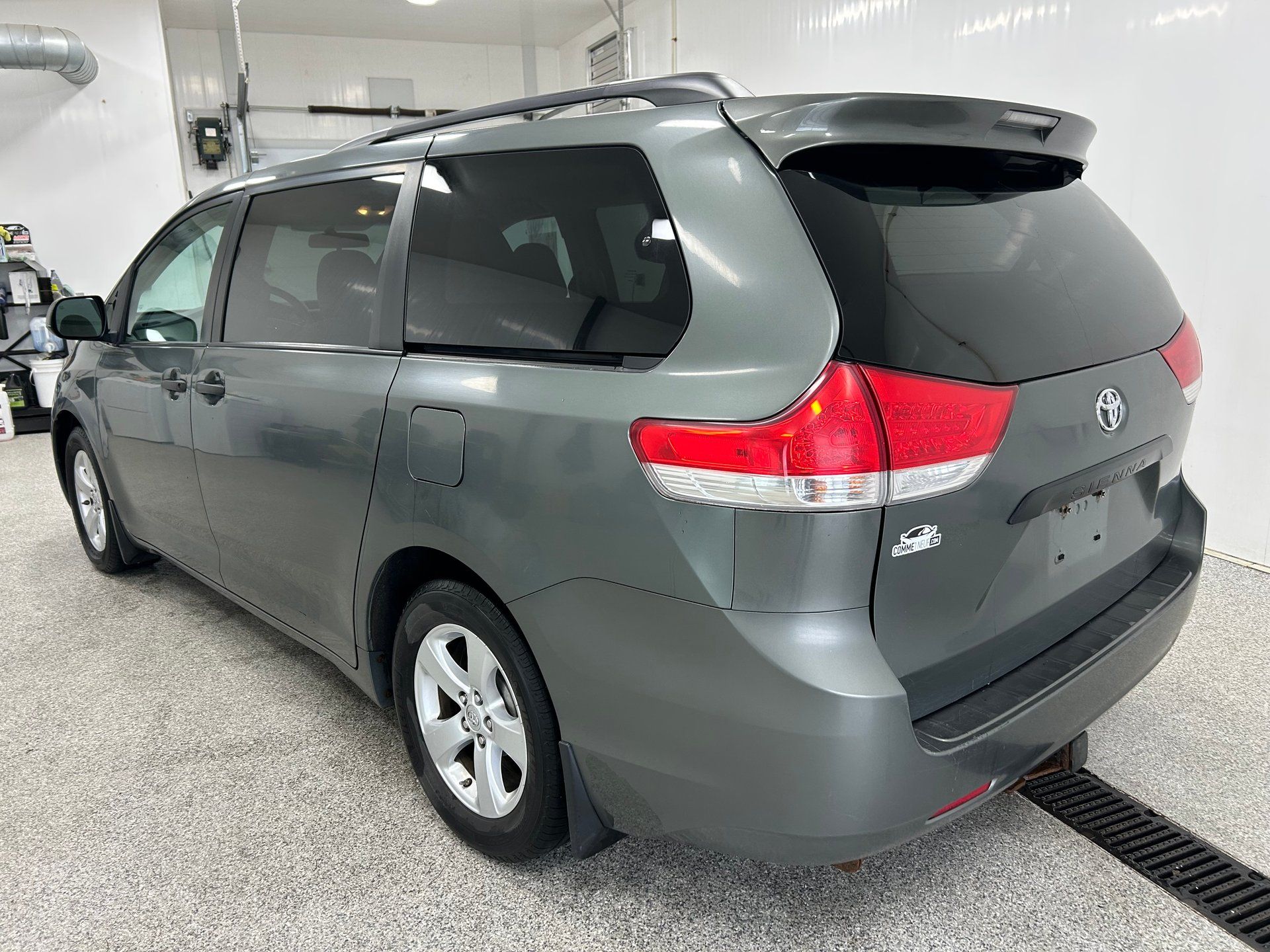 Toyota Sienna 2013 - Thumbnail 4