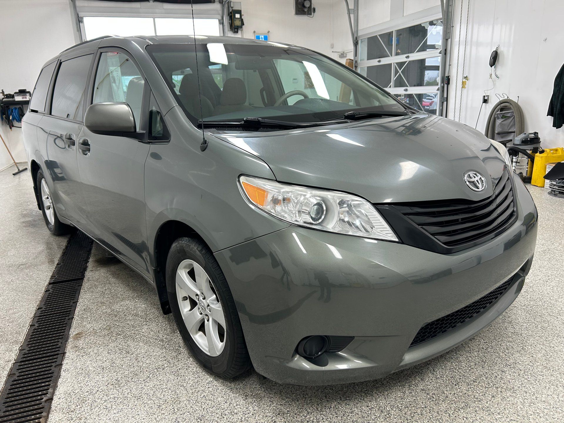 Toyota Sienna 2013 - Thumbnail 7