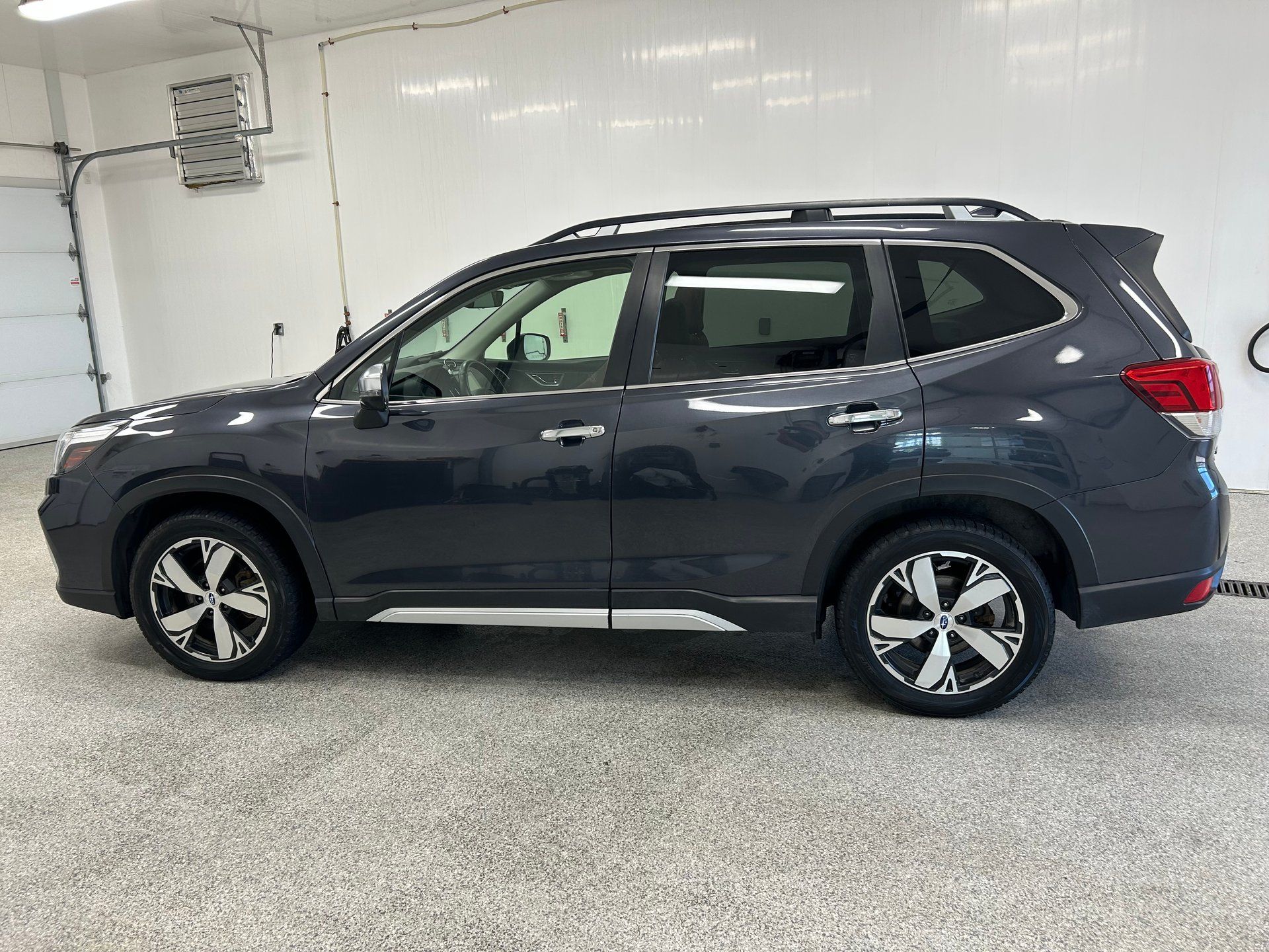 Subaru Forester 2019 - Thumbnail 2