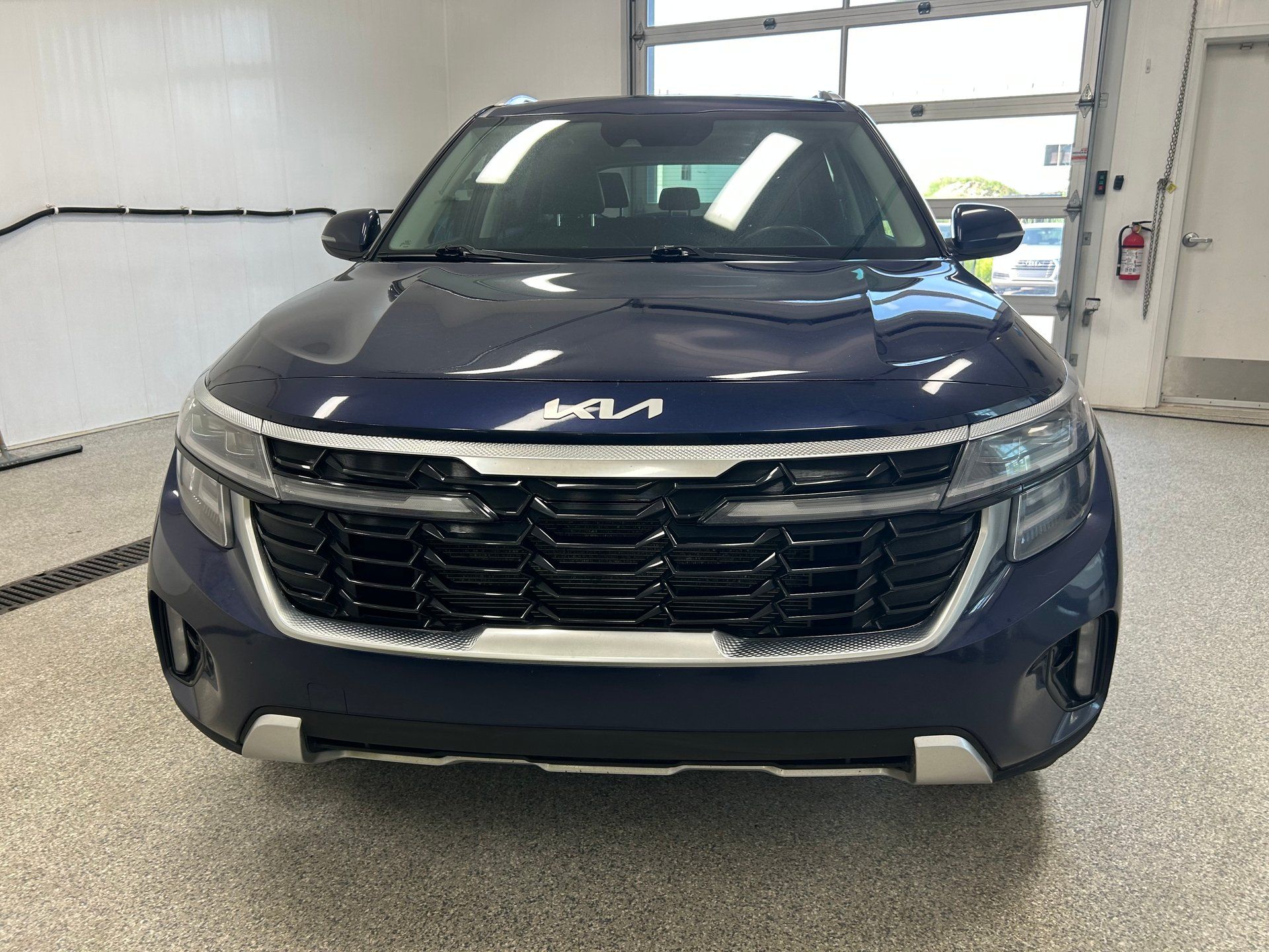 Kia Seltos 2024 - Thumbnail 7