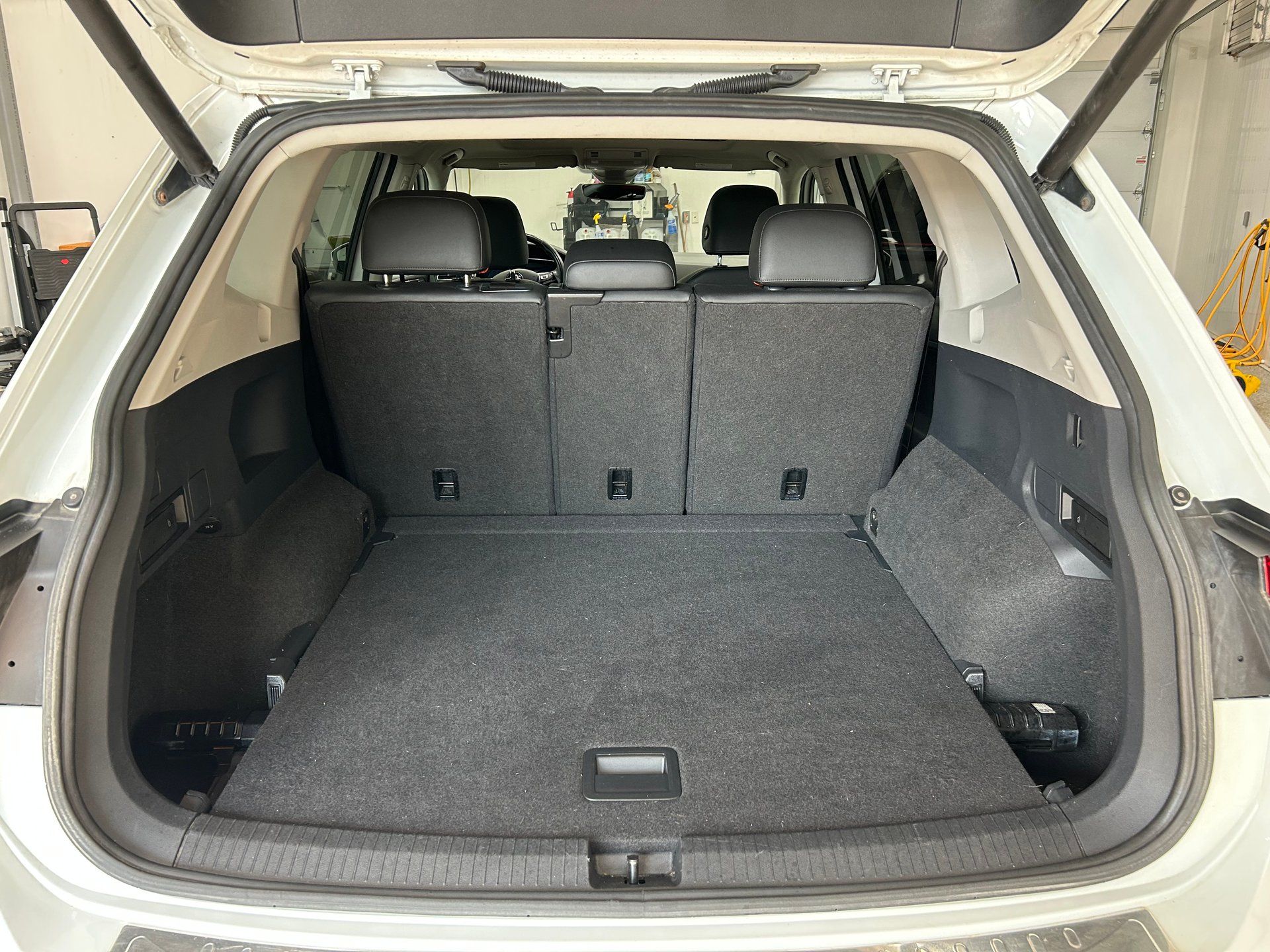 Volkswagen Tiguan 2018 - Thumbnail 16