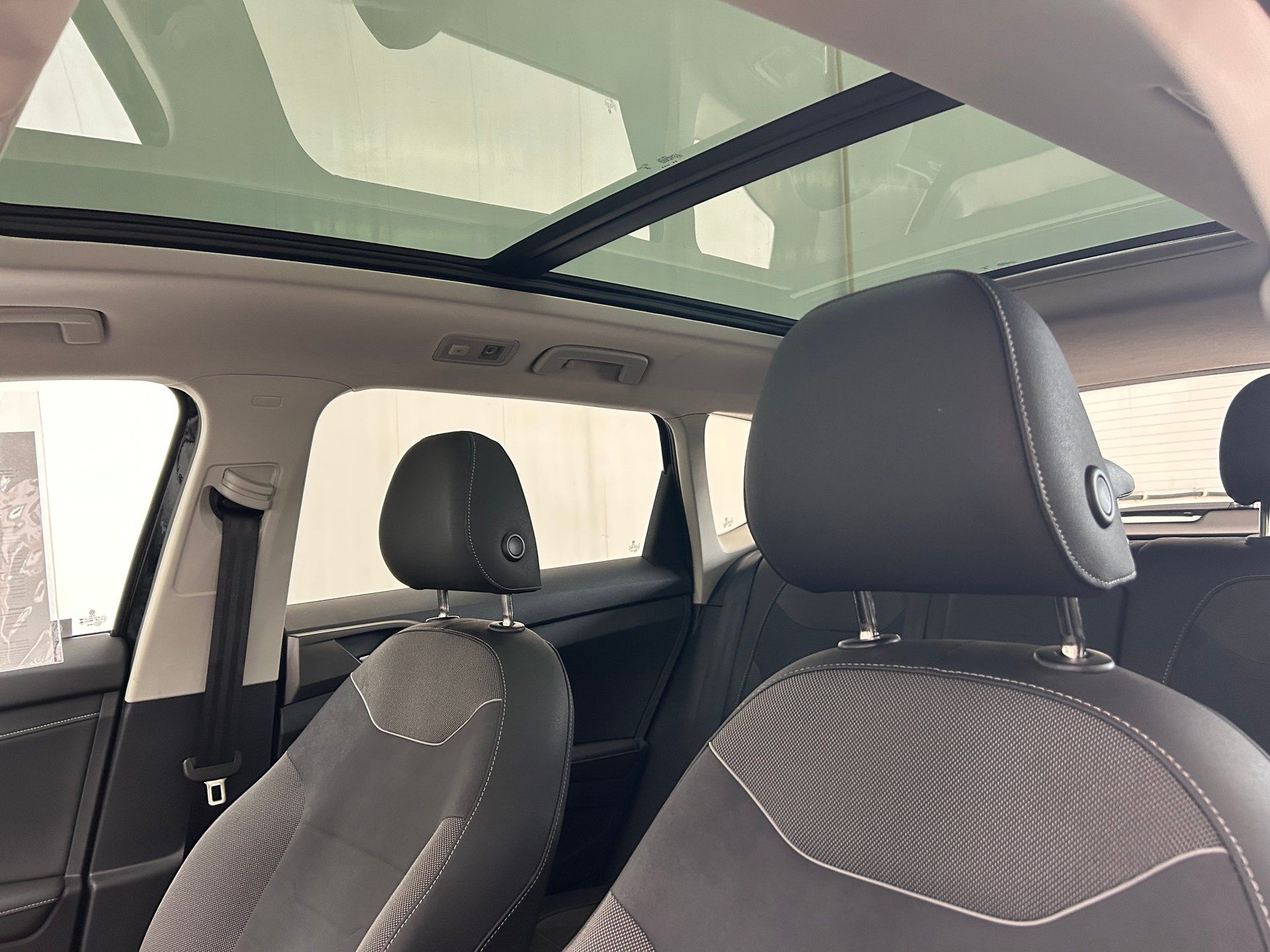 Volkswagen Taos 2025 - Thumbnail 10