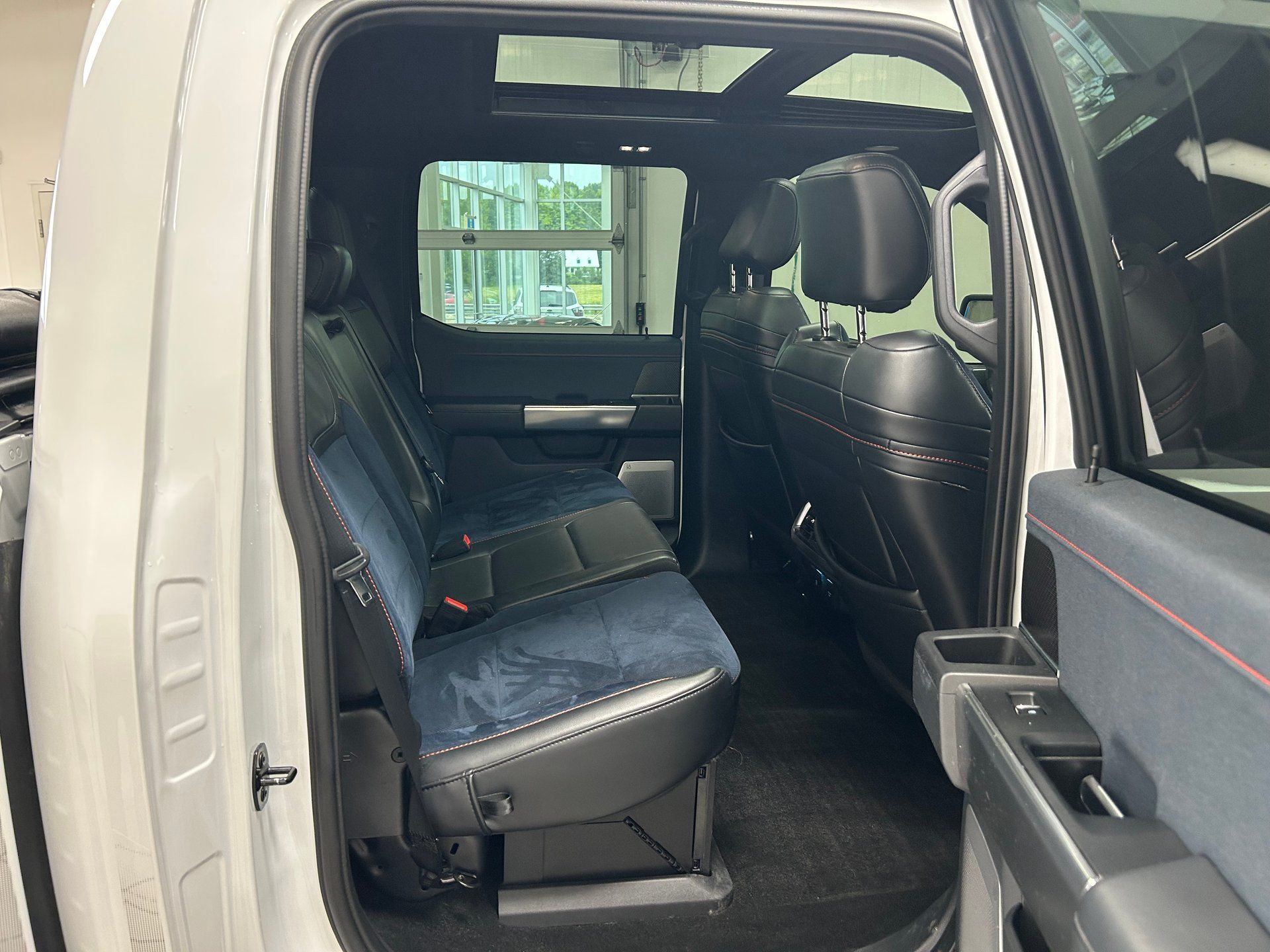 Ford F-150 2023 - Thumbnail 20