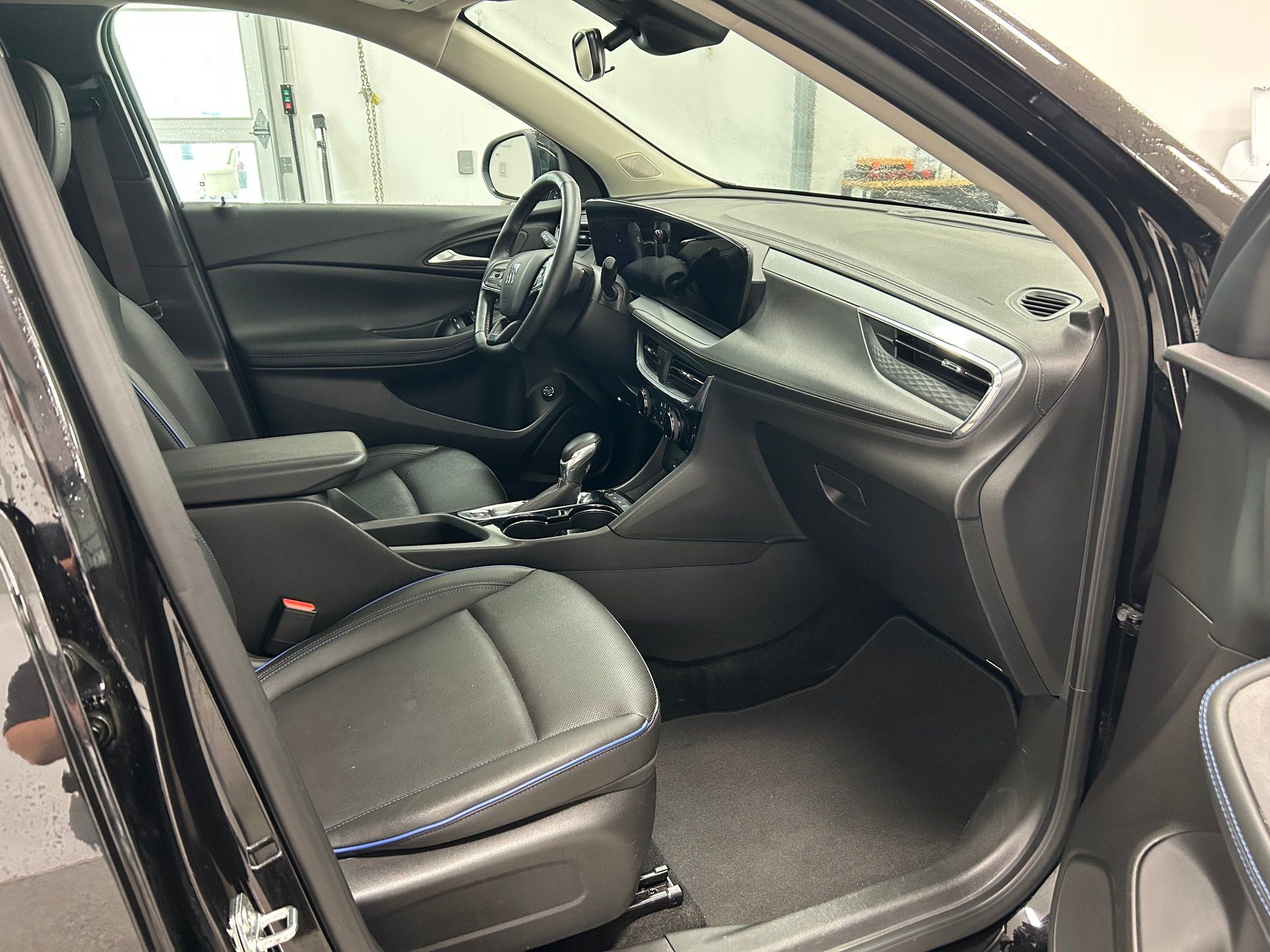 Buick Encore GX 2026 - Thumbnail 17