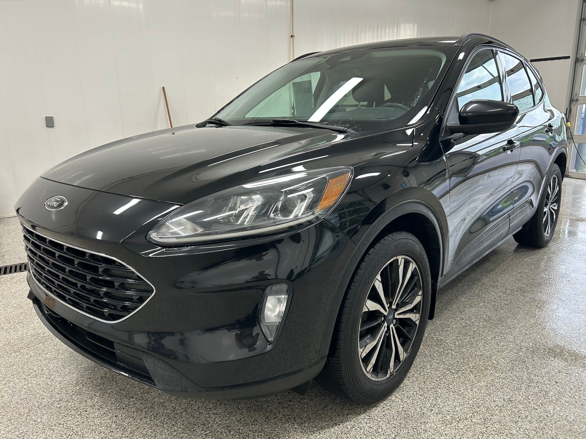 Ford Escape 2021 - Thumbnail 1