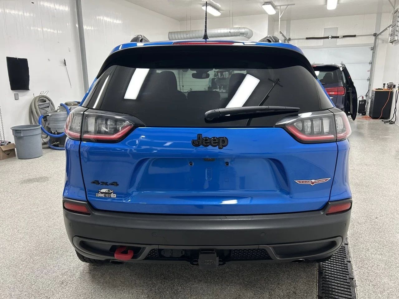 Jeep Cherokee 2023 - Thumbnail 9