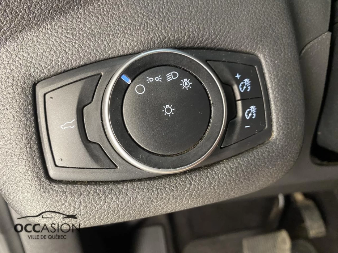 2017 Ford Escape 4WD 4dr S Image principale