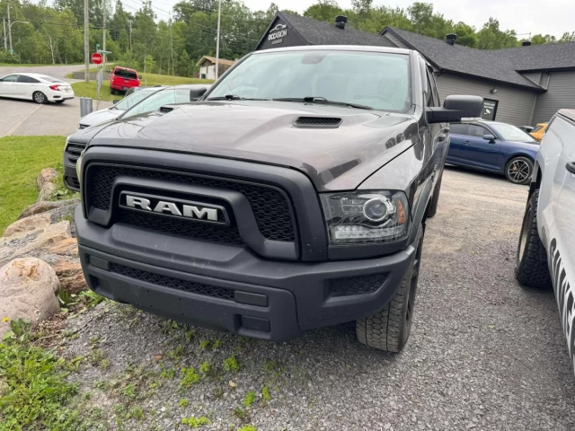 RAM 1500 Classic Warlock 4x4 Crew Cab 5'7" Box 2022