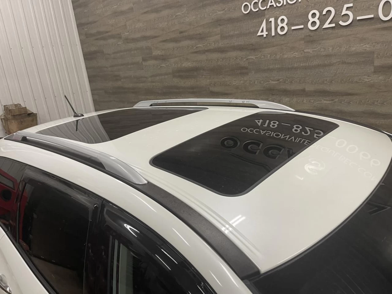 2017 Nissan Pathfinder 4WD 4dr SL Main Image