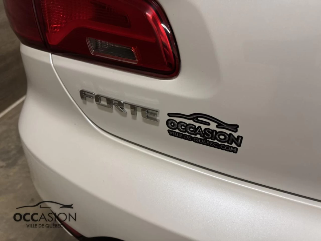 2015 Kia Forte Koup 2dr Cpe Auto EX Image principale