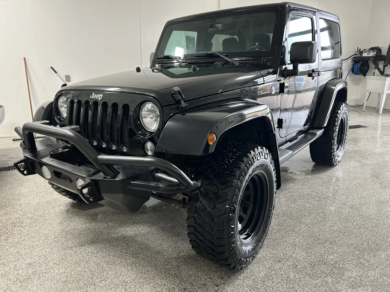 2015 Jeep Wrangler Sahara Image principale