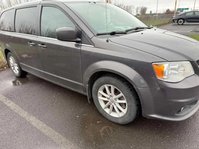 Dodge Grand Caravan Premium Plus 2WD 2020