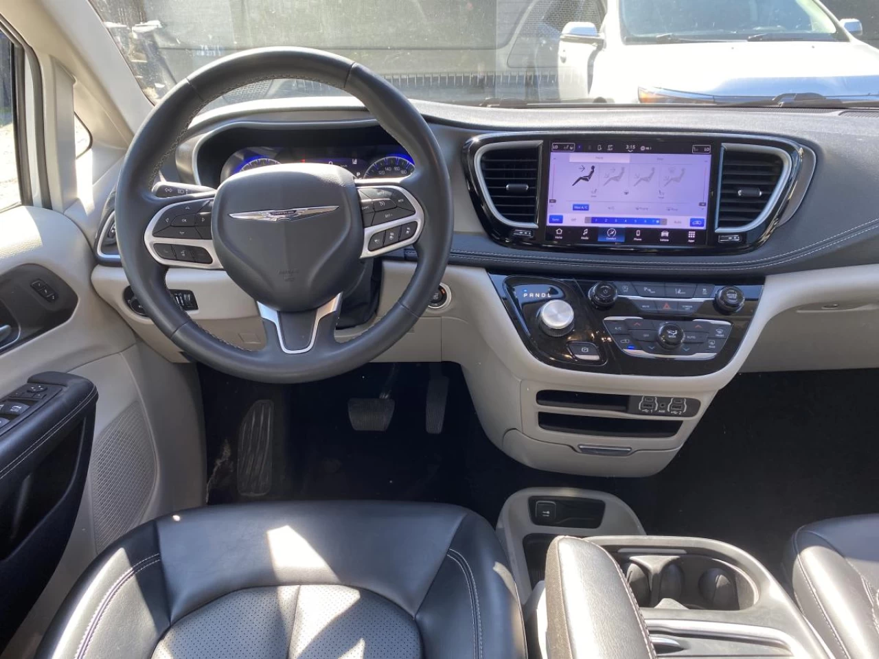 2023 Chrysler Pacifica Touring L FWD Image principale