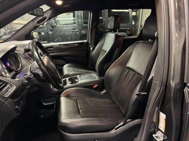 Dodge Grand Caravan Premium Plus 2WD 2020