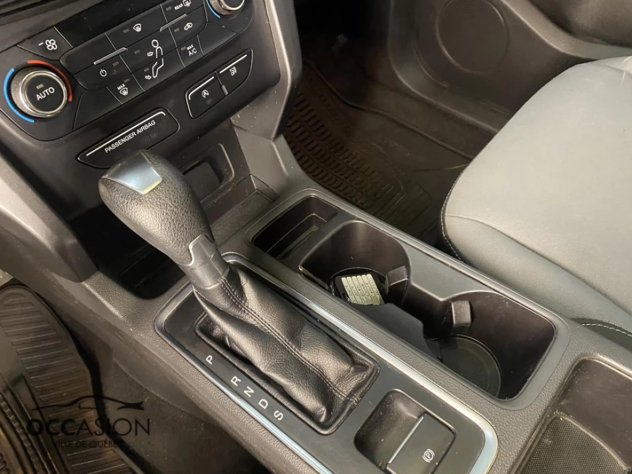 2017 Ford Escape 4WD 4dr S Image principale