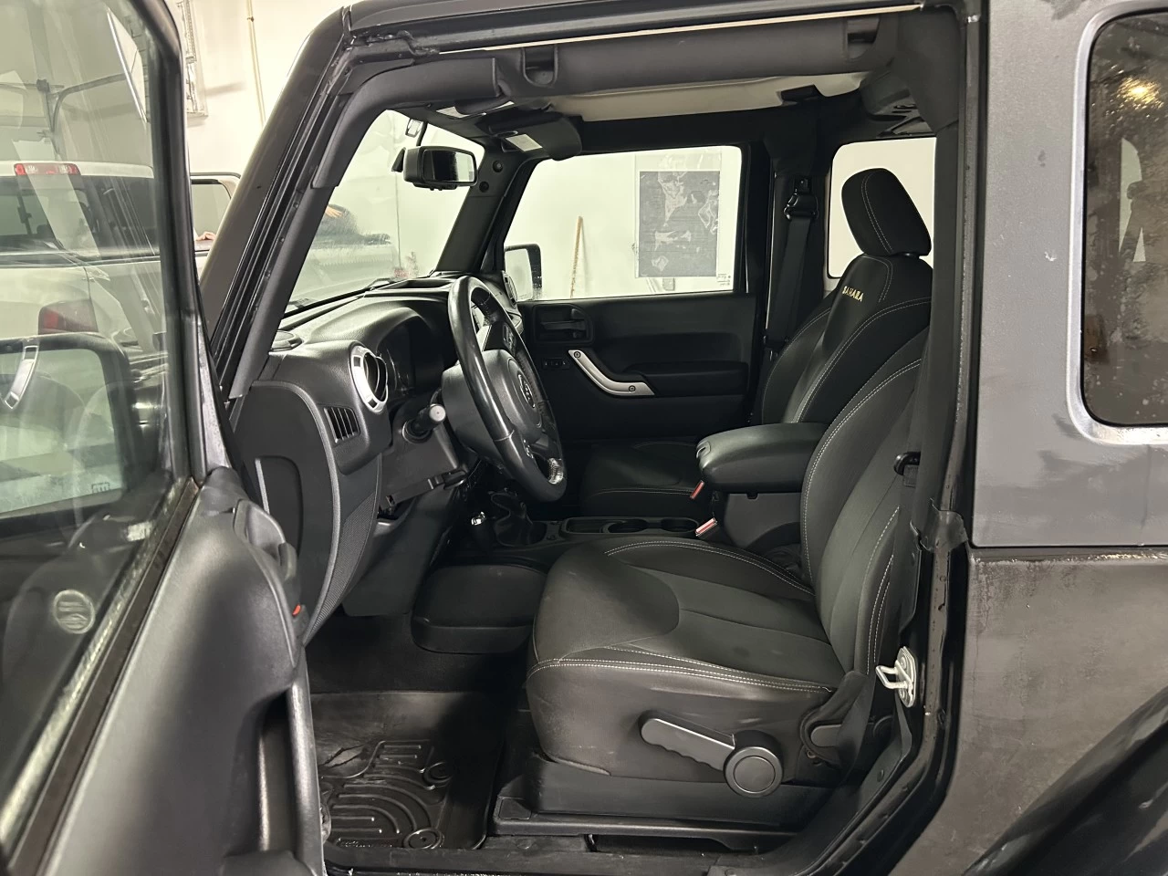 2015 Jeep Wrangler Sahara Image principale