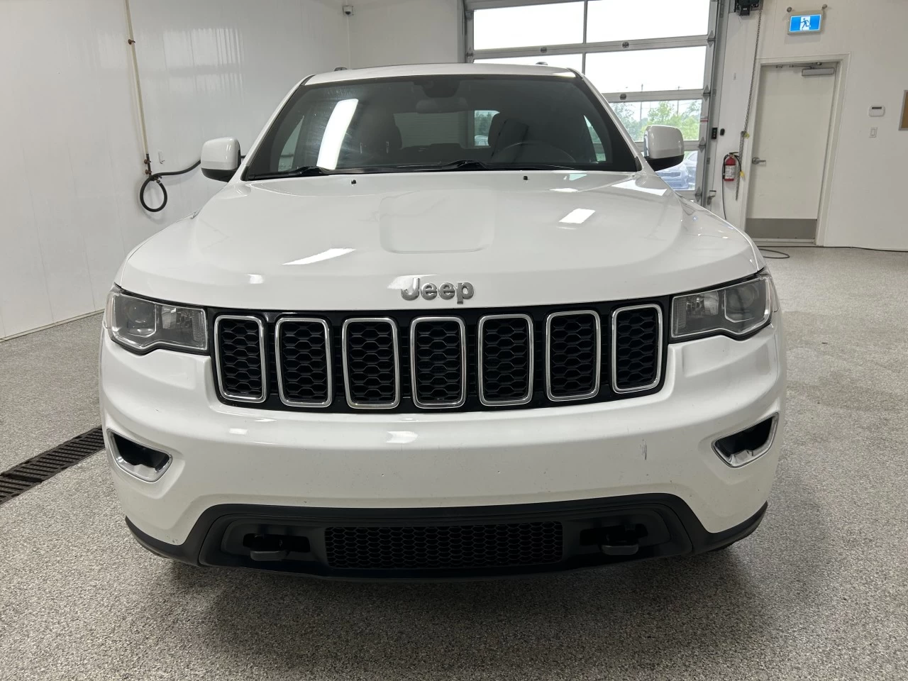 2018 Jeep Grand Cherokee Laredo Image principale