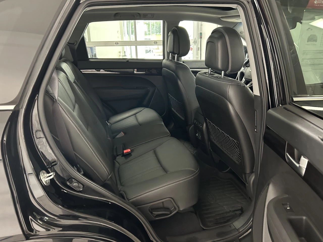 2014 Kia Sorento SX Main Image