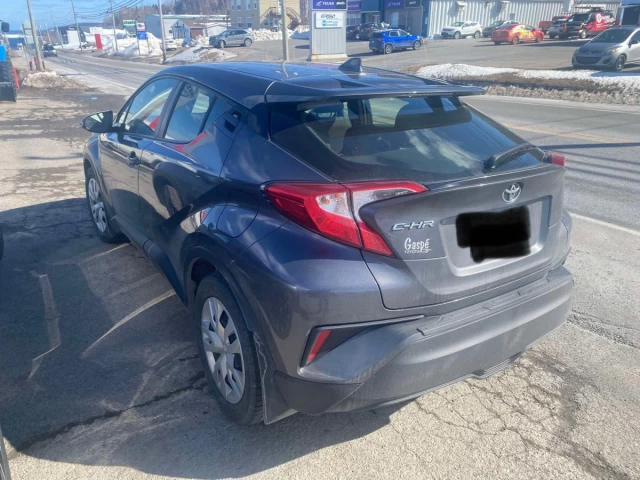 Toyota C-HR LE FWD 2021