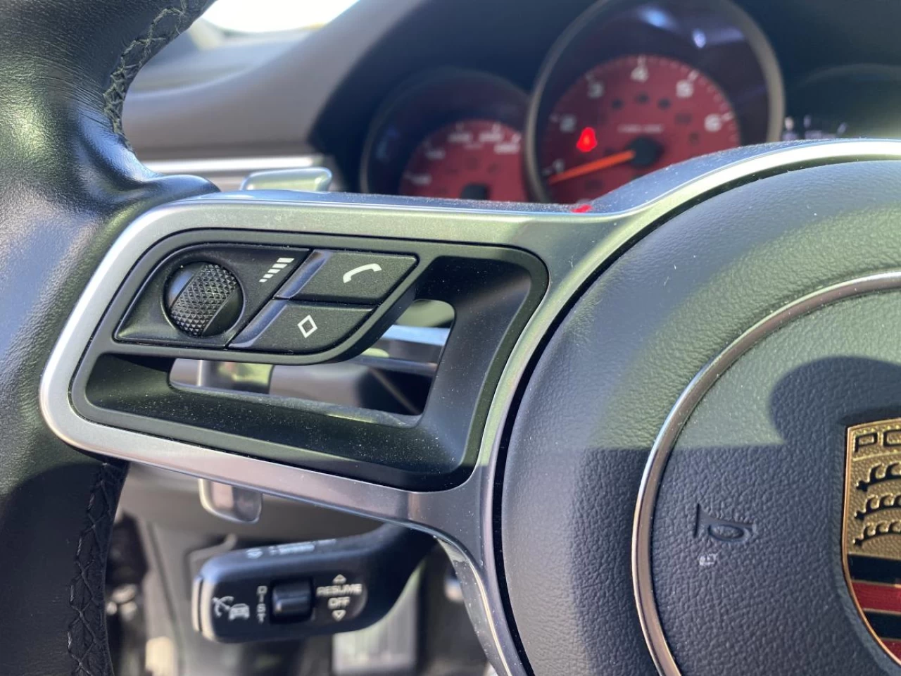 2021 Porsche Macan AWD Image principale