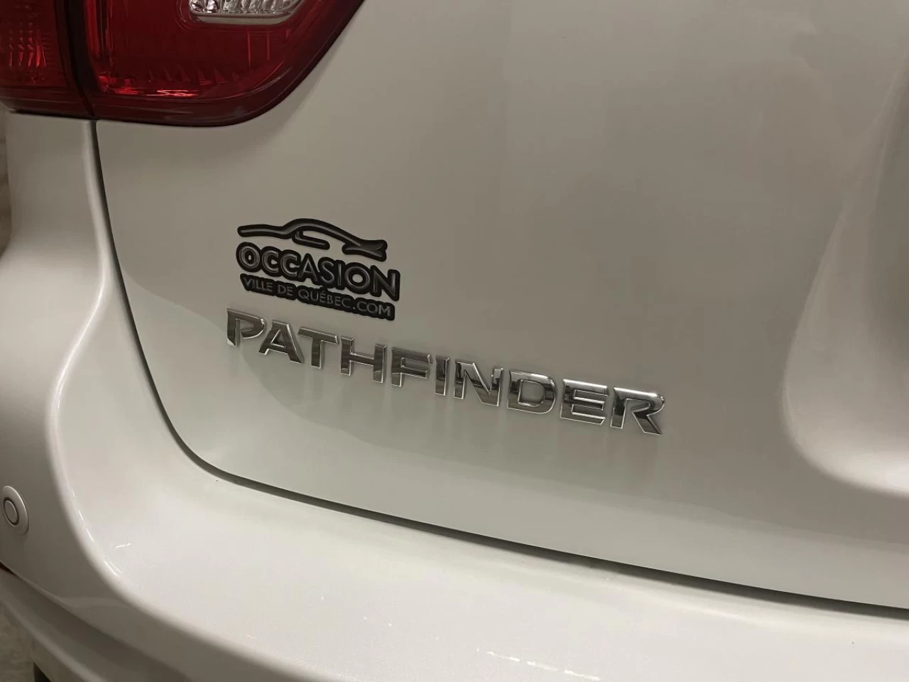 2017 Nissan Pathfinder 4WD 4dr SL Main Image