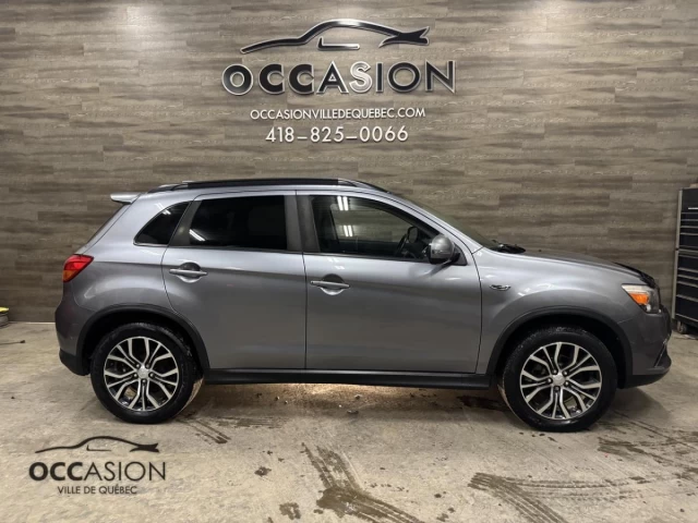 Mitsubishi RVR AWD 4dr 2.4L CVT SE Limited Edition 2017