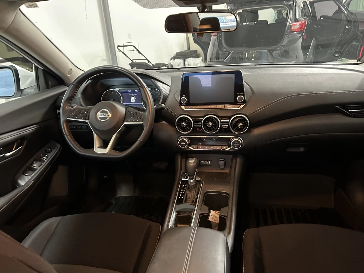2020 Nissan Sentra SV Image principale