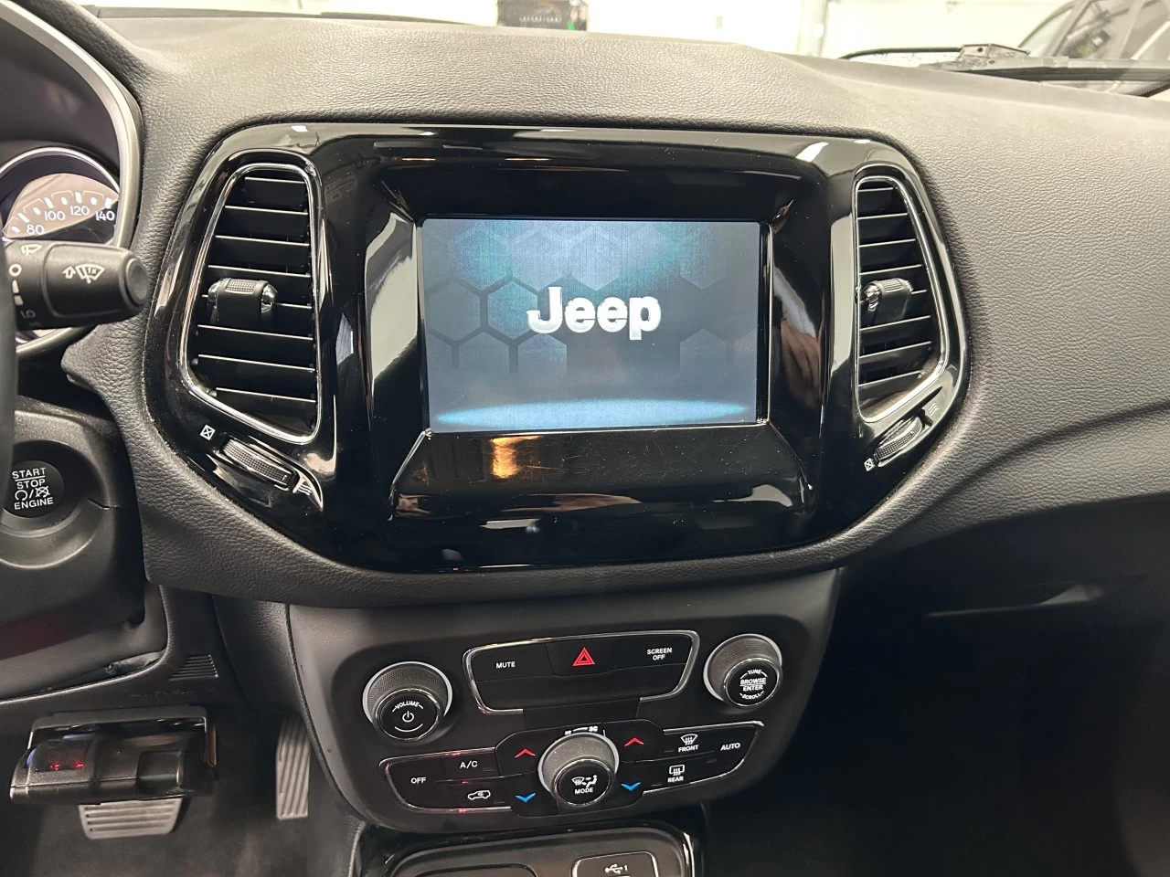 2019 Jeep Compass Altitude Image principale