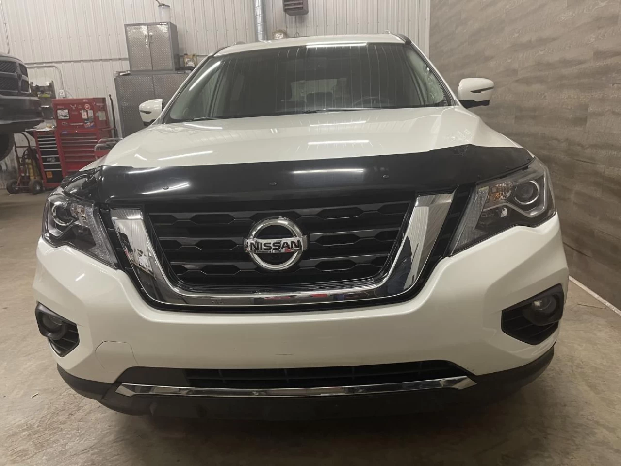 2017 Nissan Pathfinder 4WD 4dr SL Main Image