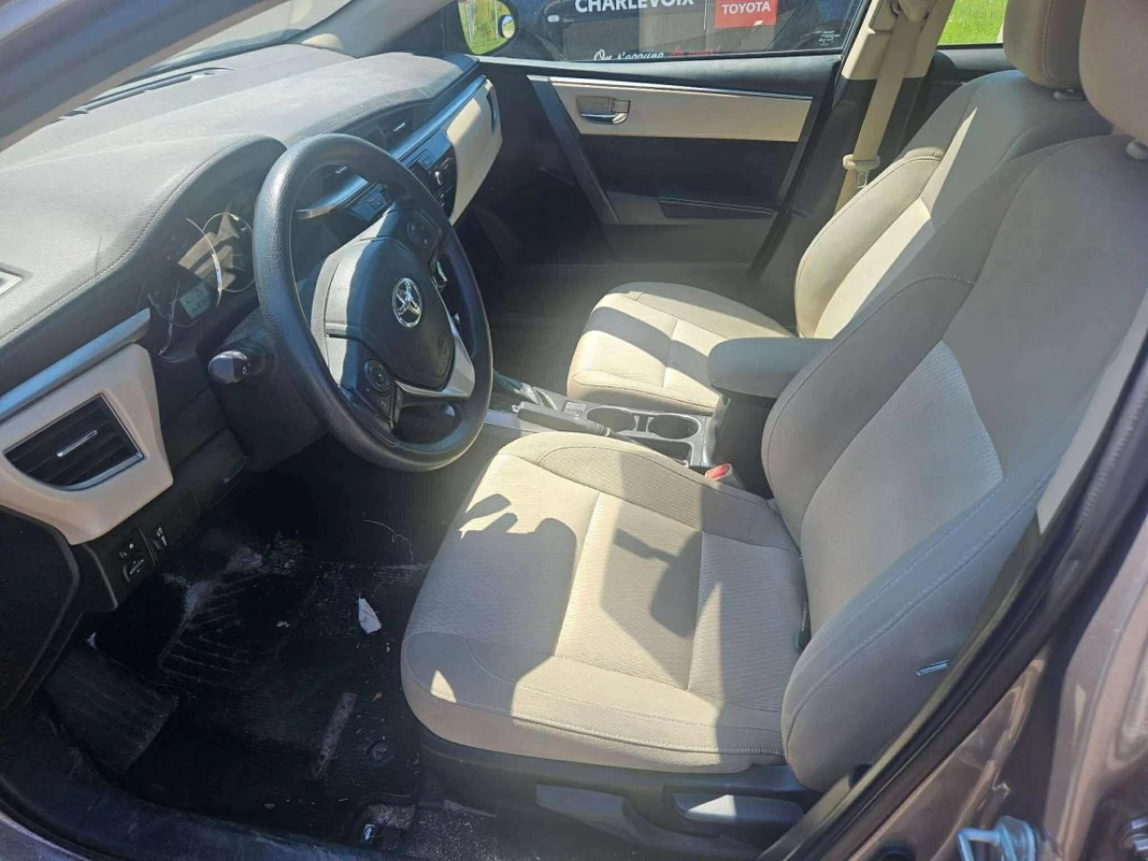2014 Toyota Corolla LE Main Image