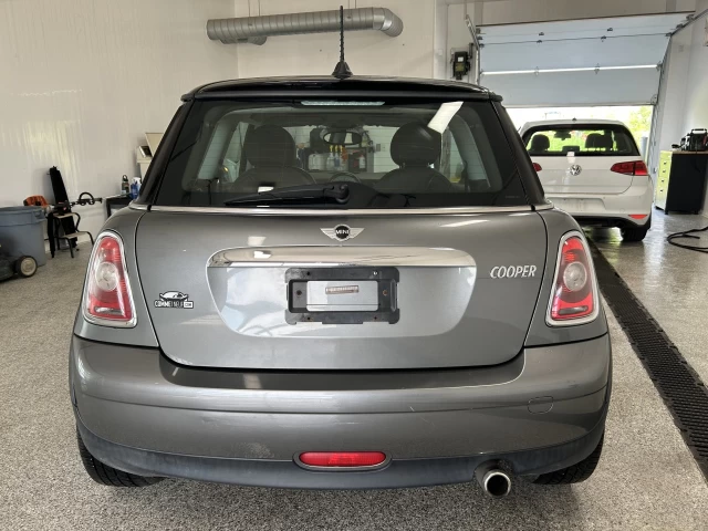Mini Cooper 2dr Cpe 2010