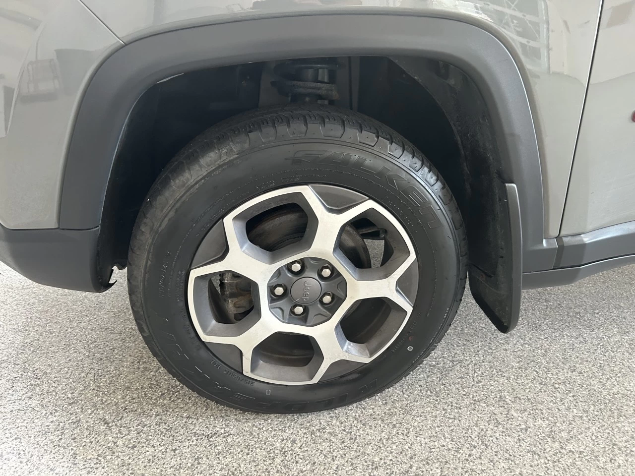 2022 Jeep Compass Trailhawk Main Image