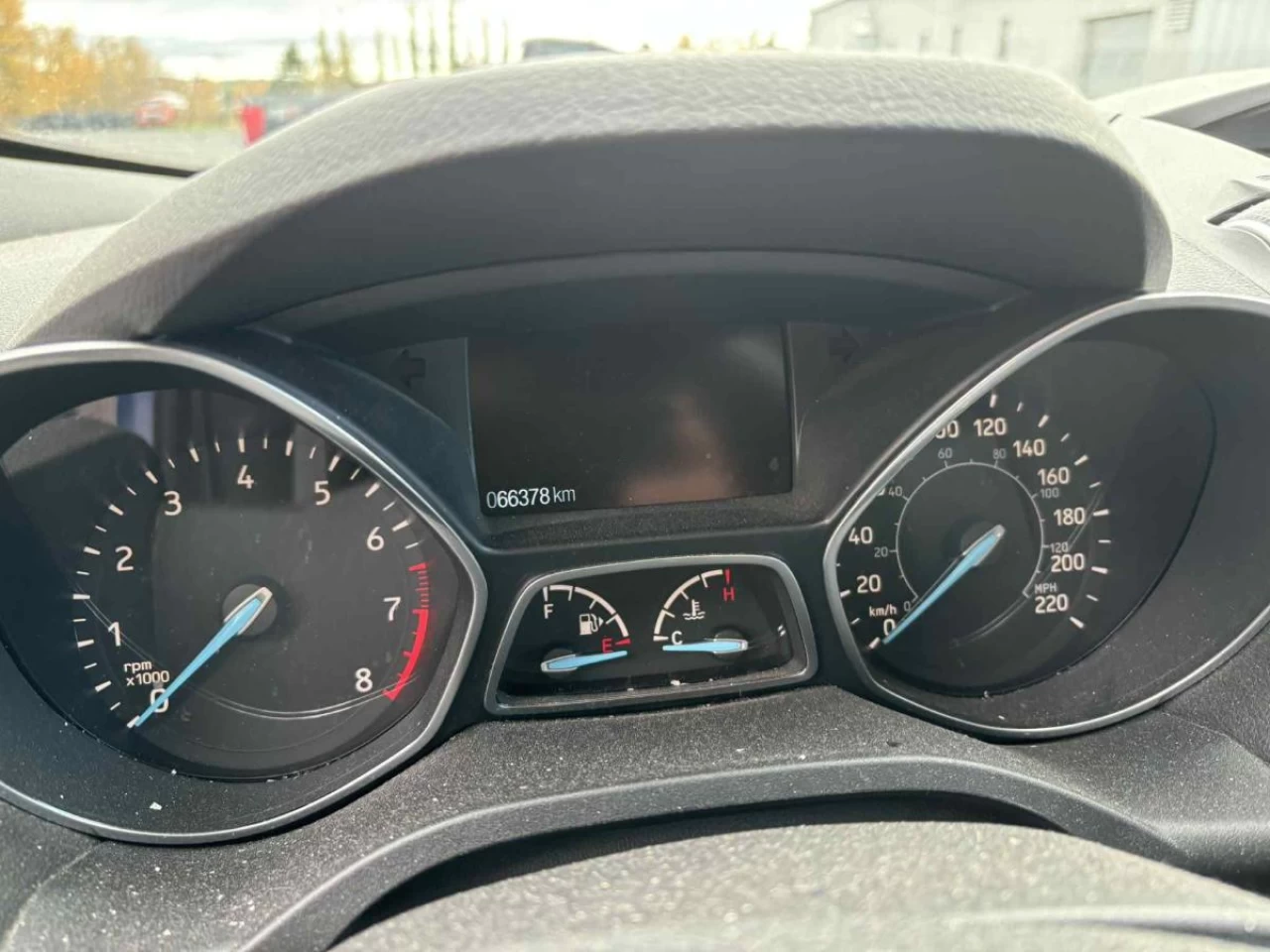 2017 Ford Escape 4WD 4dr SE Image principale