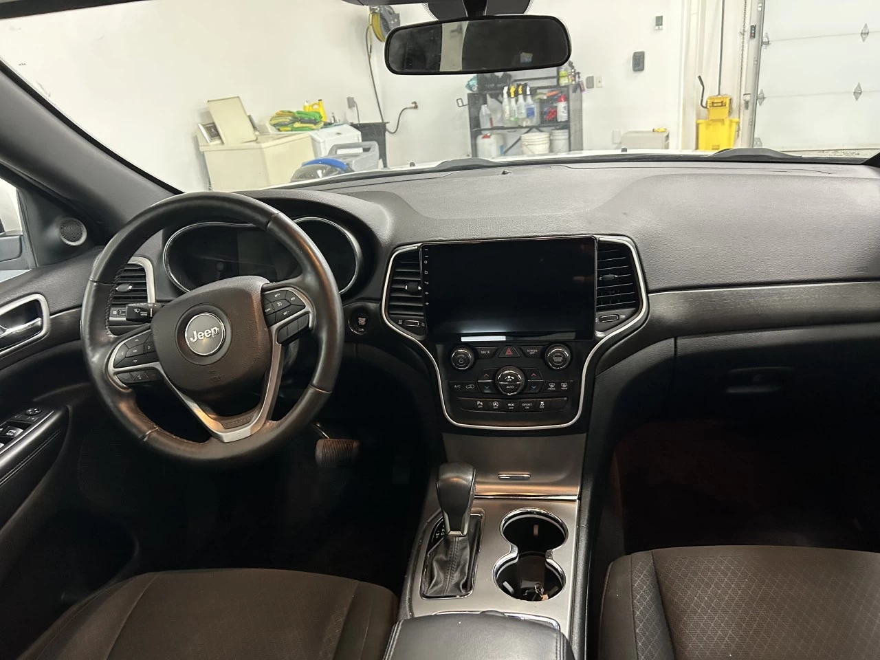 2018 Jeep Grand Cherokee Laredo Image principale