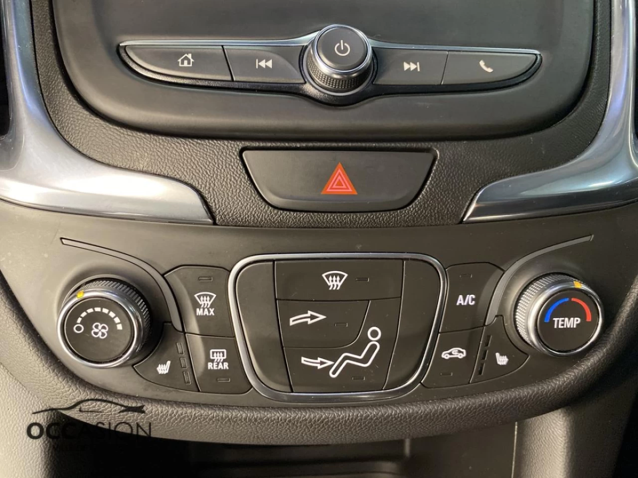 2020 Chevrolet Equinox AWD LT Main Image