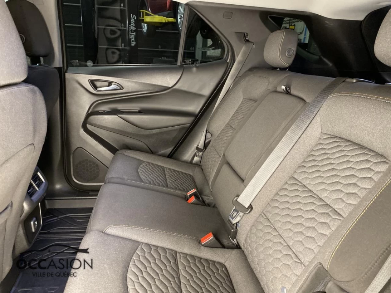 2020 Chevrolet Equinox AWD LT Main Image
